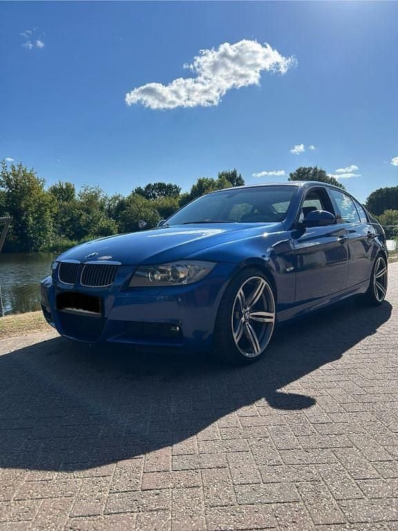 Blau Gebraucht 2006 BMW 335 Performance Limousine | 18.000 € (Teuer) - Bild 1/4