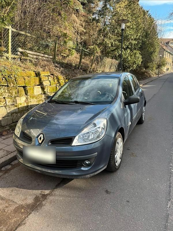 Gebraucht Renault Clio III 75 PS (55 kW) 2006 Grau Kleinwagen