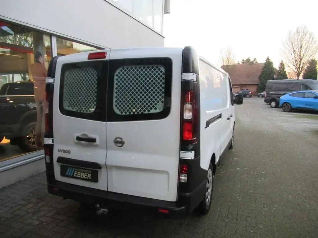Gebraucht Nissan NV300 Comfort 120 PS (88 kW) 2017 S) (weiss Van