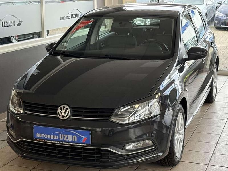 Grau Gebraucht 2017 VW Polo Comfortline Kleinwagen | 7.990 € (Guter Preis) - Bild 1/3