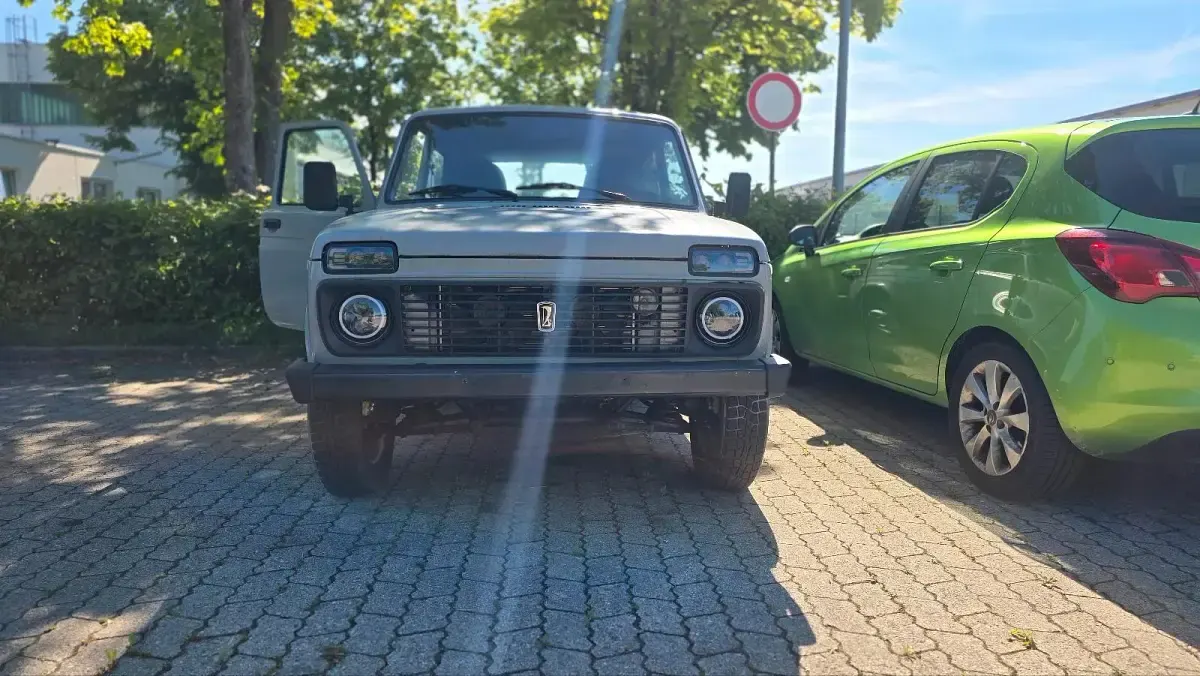 Brugt Lada niva 83 HK (61 kW) 2005 Grå SUV