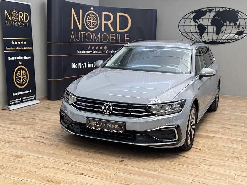 Grau Gebraucht 2022 VW Passat | 21.590 € (Superpreis) - Bild 1/3