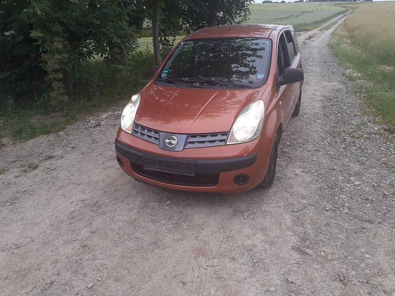 Orange Gebraucht 2006 Nissan Note Van / Kleinbus | 1.600 € - Bild 1/4