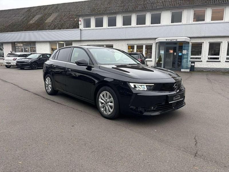 Gebraucht Opel Astra Enjoy 110 PS (80 kW) 2024 Karbon schwarz (metallic) Limousine