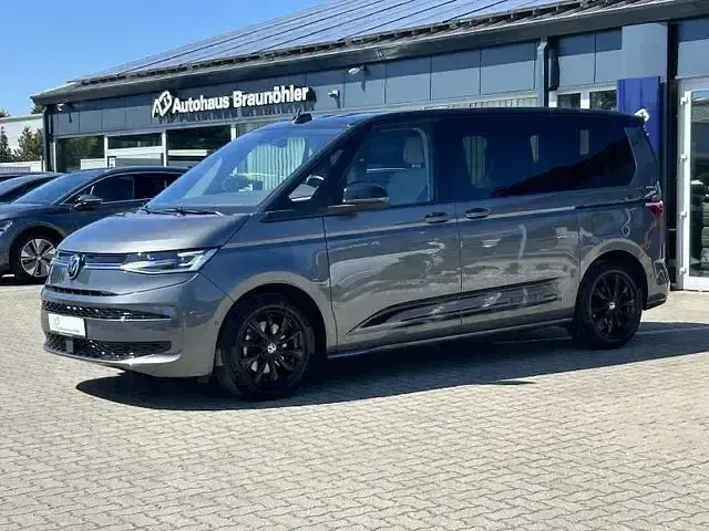 Usado VW Multivan Edition 218 CV (160 kW) 2023 Gris Monovolumen