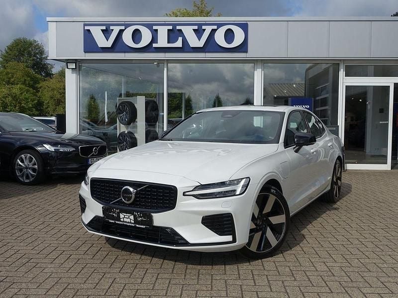 Crystal white Gebraucht 2024 Volvo S60 Ultimate Limousine | 37.900 € (Superpreis) - Bild 1/4