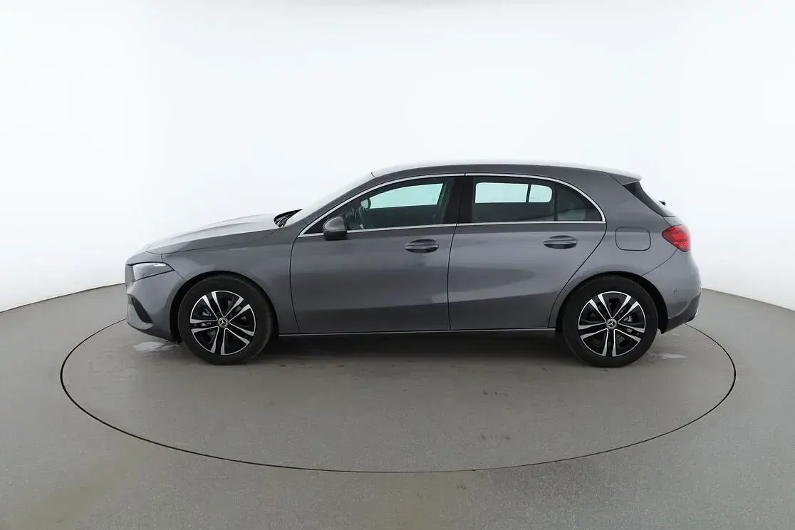 Gebraucht Mercedes A200 Progressive 2024 Grau Limousine