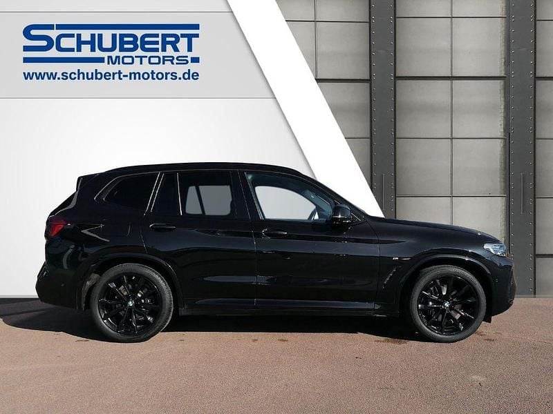 Gebraucht BMW X3 Performance 340 PS (250 kW) 2022 Saphirschwarz metallic SUV