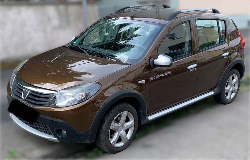 Braun Gebraucht 2012 Dacia Sandero Stepway Kleinwagen | 6.500 € (Fairer Preis) - Bild 1/4