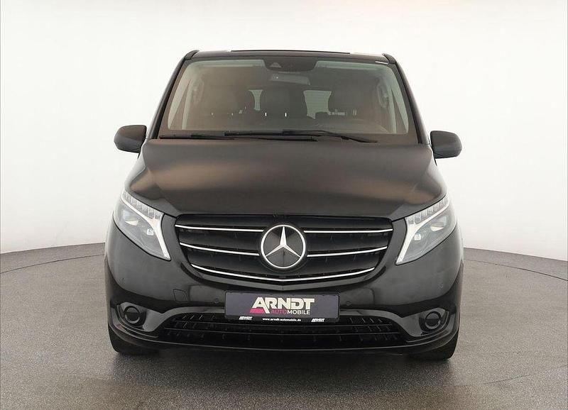 Second-hand Mercedes Vito 190 CP (139 kW) 2024 Negru Van