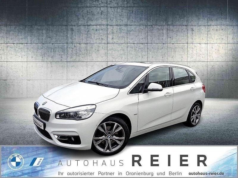 Alpinweiß uni Gebraucht 2016 BMW 220 Luxury Line Van / Kleinbus | 16.530 € (Fairer Preis) - Bild 1/4