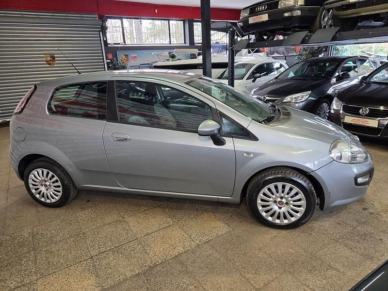 Gebraucht Fiat Punto Evo 77 PS (56 kW) 2011 Grau Kleinwagen