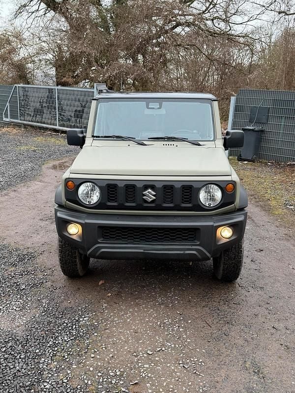 Gebraucht Suzuki Jimny 102 PS (75 kW) 2024 Beige SUV