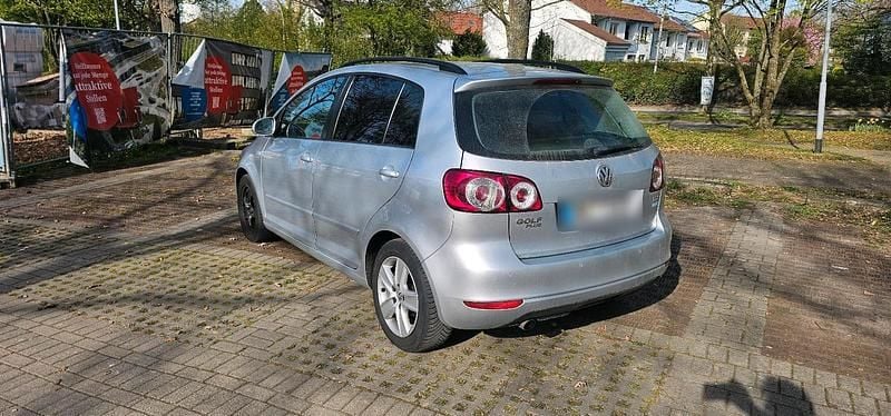 Second-hand VW Golf Plus 105 CP (77 kW) 2010 Argintiu Monovolum