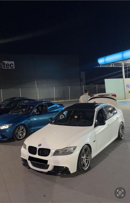 Weiß Gebraucht 2011 BMW 335 M Performance Limousine | 20.000 € (Etwas zu teuer) - Bild 1/4