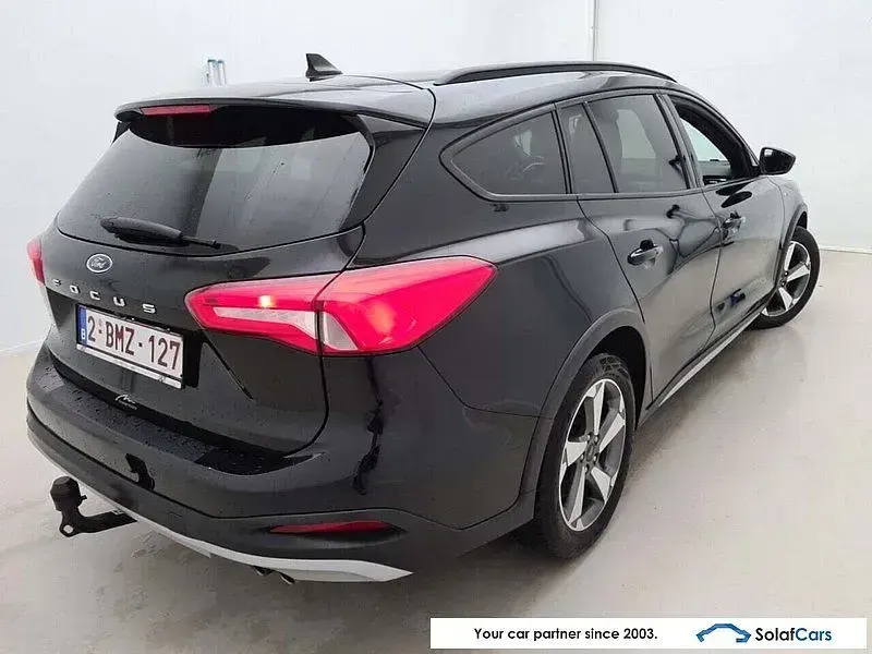 Gebraucht Ford Focus Active 125 PS (91 kW) 2022 Schwarz Limousine