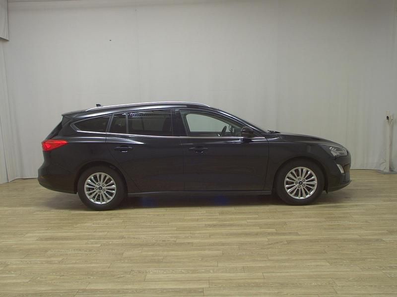 Schwarz Gebraucht 2019 Ford Focus Titanium Kombi | 13.480 € (Guter Preis) - Bild 1/4