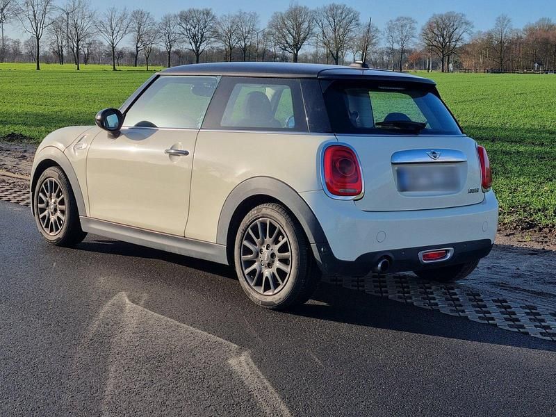 Gebraucht Mini Cooper 136 PS (100 kW) 2016 Beige Kleinwagen