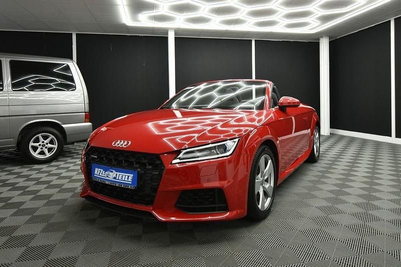 Gebraucht Audi TT Roadster Sport 245 PS (180 kW) 2019 Rot Cabrio