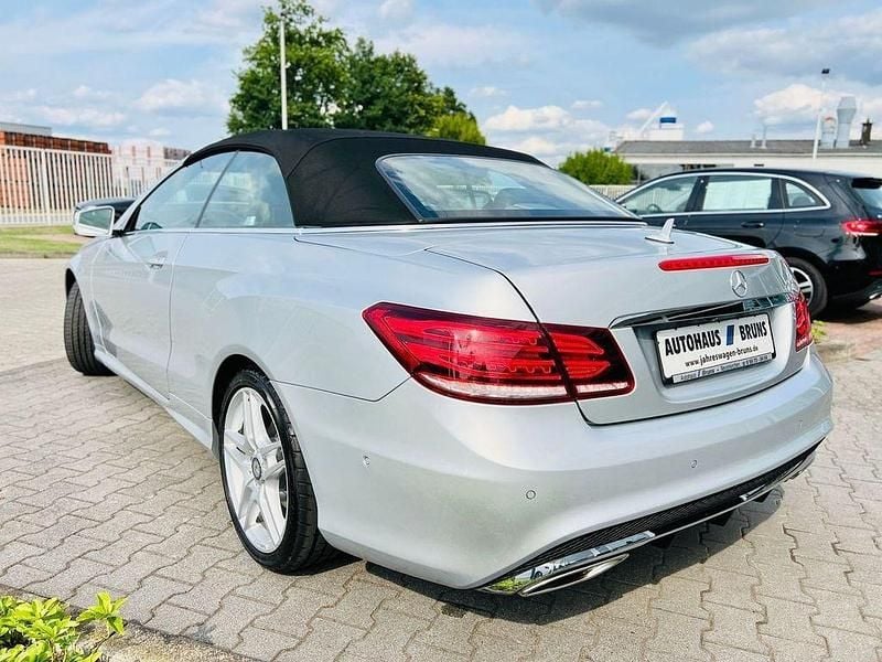 Gebraucht Mercedes E500 AMG 408 PS (300 kW) 2015 Iridiumsilbermetallic Cabrio
