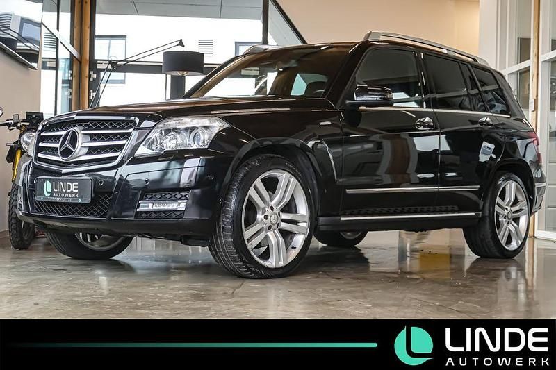 Schwarz Gebraucht 2010 Mercedes GLK220 AMG line SUV | 14.990 € (Etwas zu teuer) - Bild 1/4