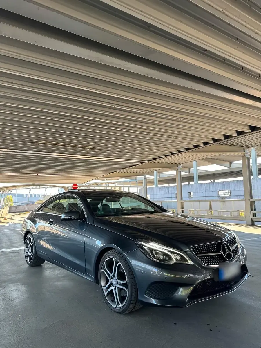 Gebraucht Mercedes E350 258 PS (189 kW) 2014 Grau Coupé