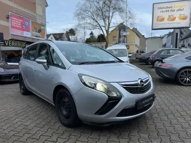 Gebraucht Opel Zafira Tourer Edition 136 PS (100 kW) 2014 Argon silber/ice silver (m2) Van / Kleinbus