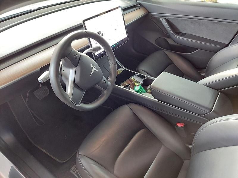 Second-hand Tesla Model 3 339 kW (462 CP) 2020 Alb Berlinǎ