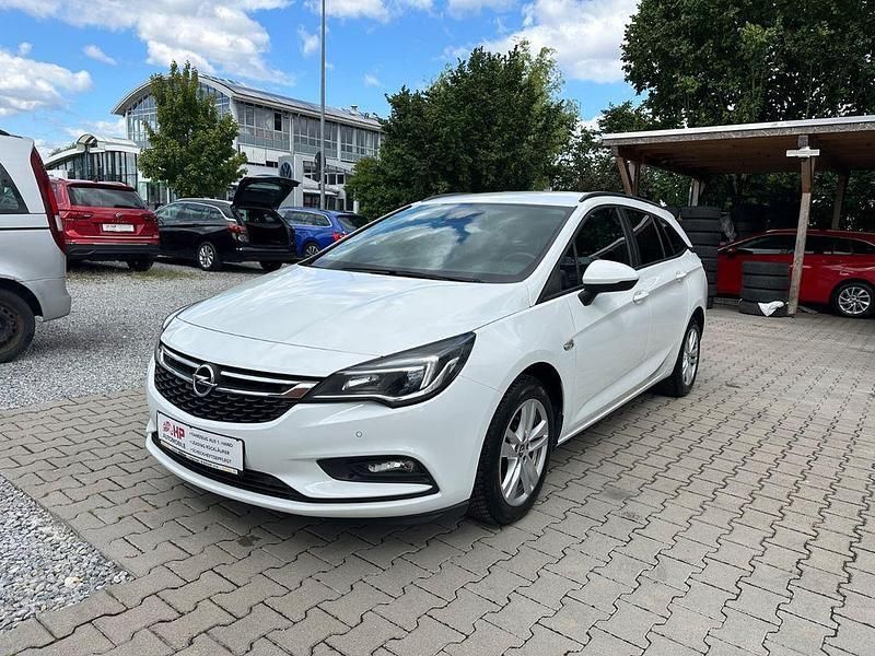 Weiß Gebraucht 2019 Opel Astra Business Kombi | 8.999 € (Fairer Preis) - Bild 1/4