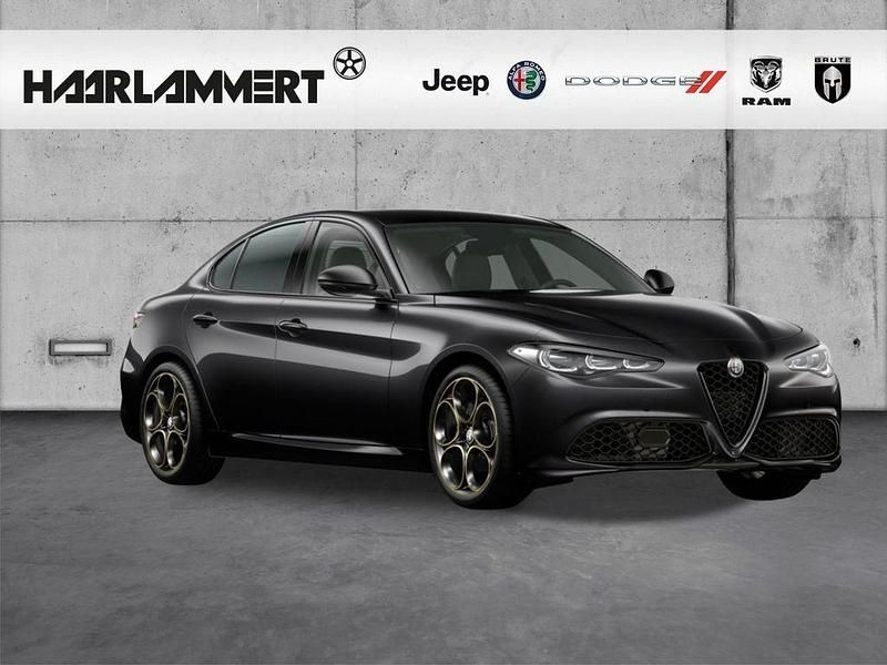 Schwarz Neu 2025 Alfa Romeo Giulia Limousine | 62.290 € (Teuer) - Bild 1/4