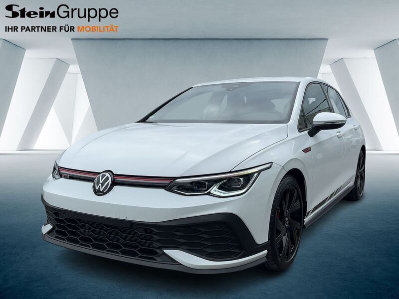 Pure white Gebraucht 2024 VW Golf VIII GTI Clubsport Limousine | 32.711 € (Superpreis) - Bild 1/4