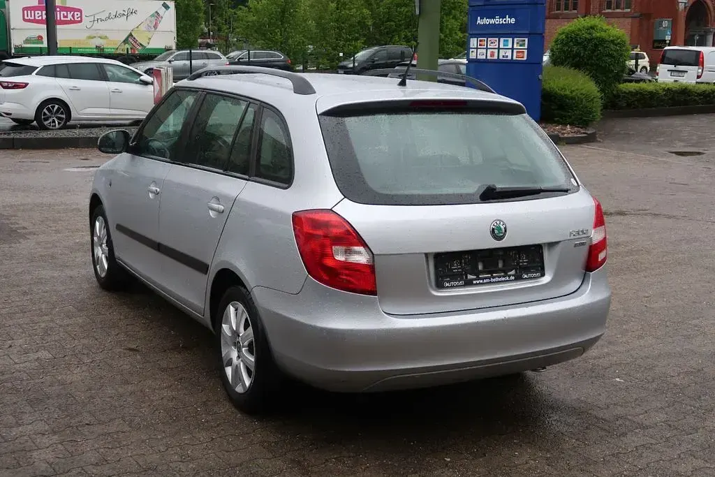 Gebraucht Skoda Fabia 86 PS (63 kW) 2012 Silber Kombi