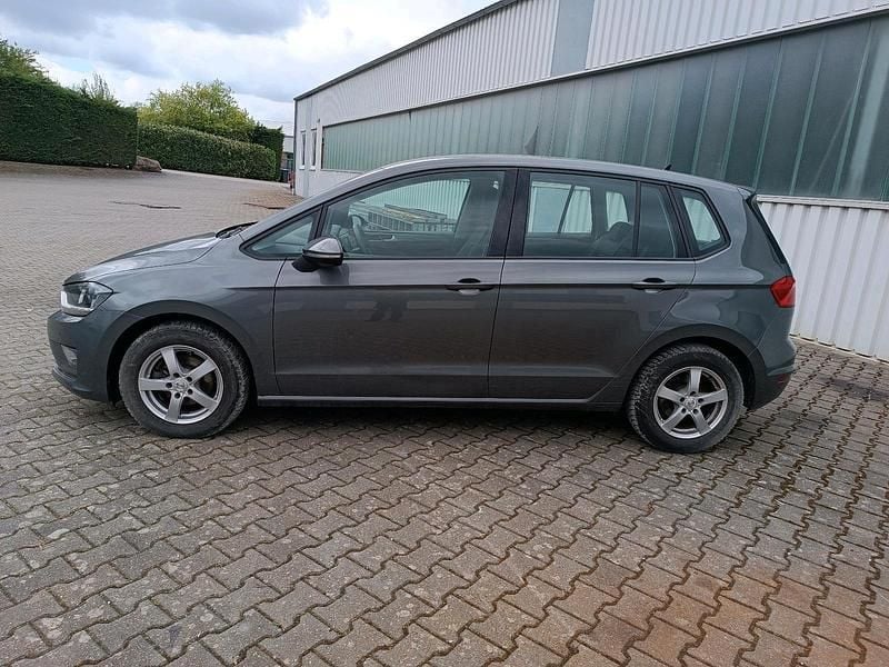 Second-hand VW Golf VII 110 CP (80 kW) 2017 Gri Berlinǎ