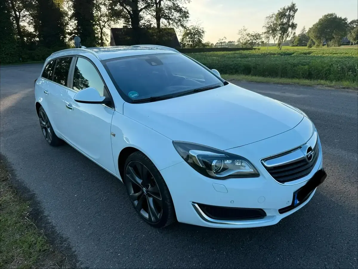 Gebraucht Opel Insignia 136 PS (100 kW) 2016 Weiß Kombi