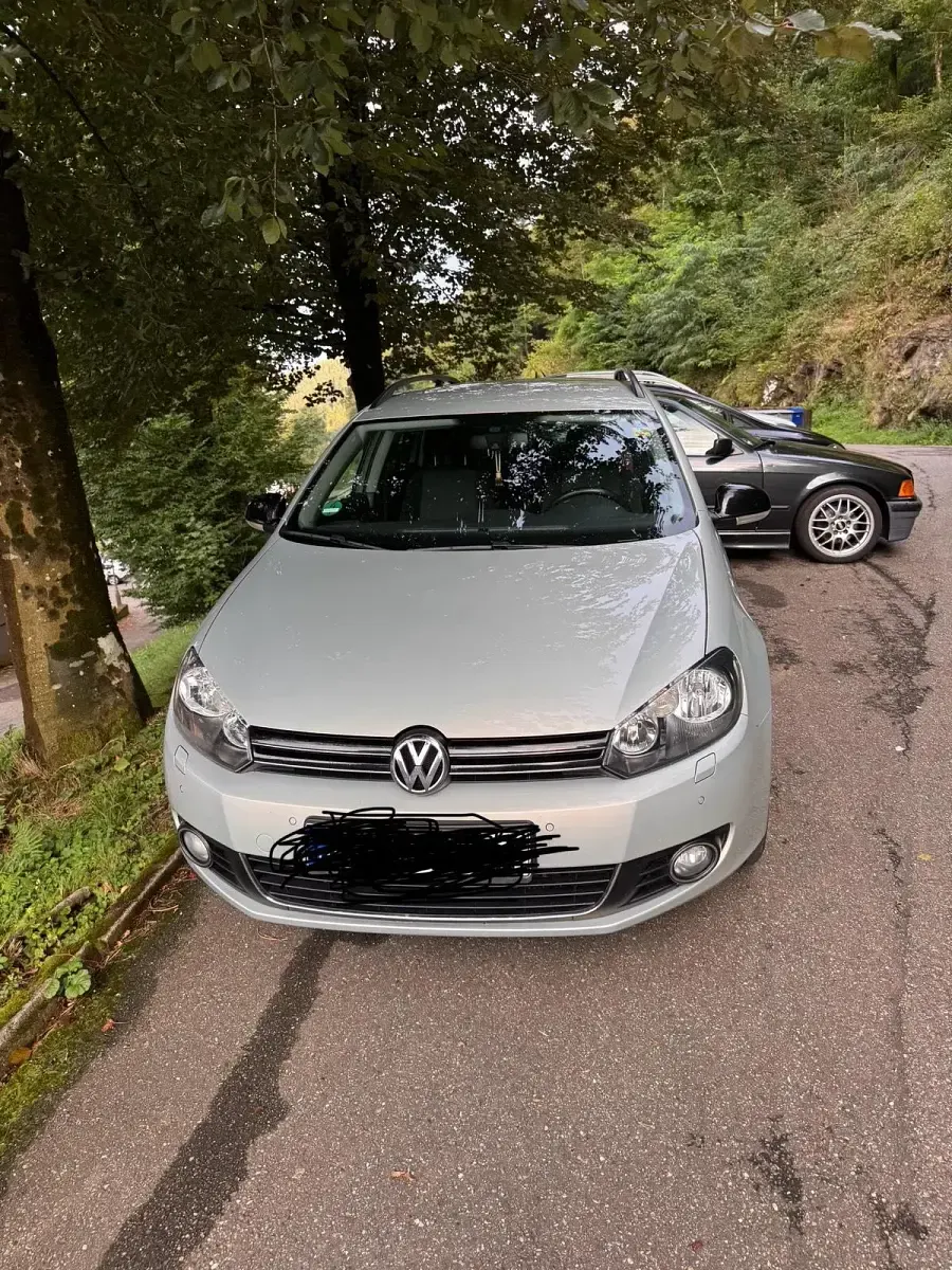 Gebraucht VW Golf VI 86 PS (63 kW) 2011 Silber Kleinwagen