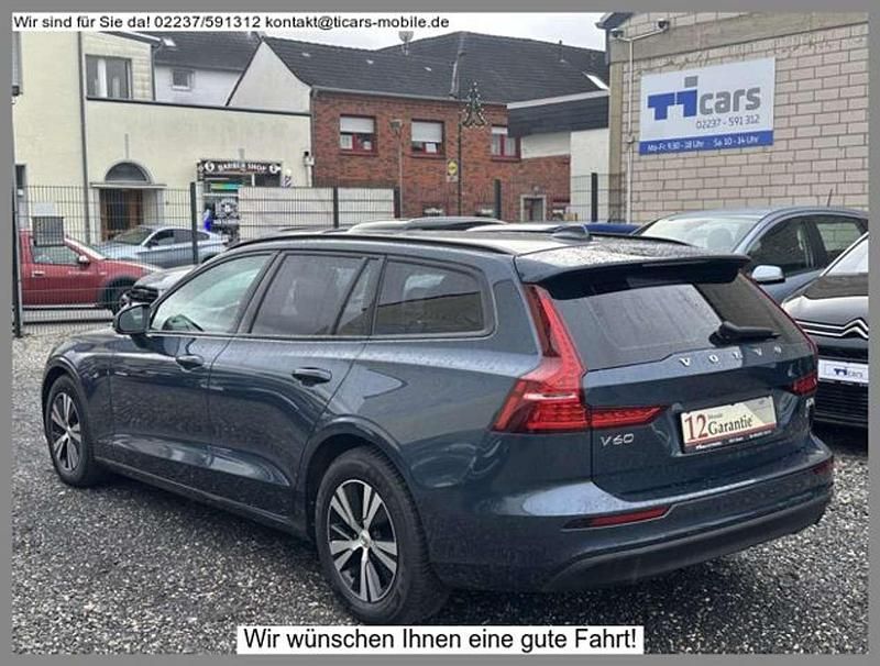 Gebraucht Volvo V60 150 PS (110 kW) 2020 Blau Kombi