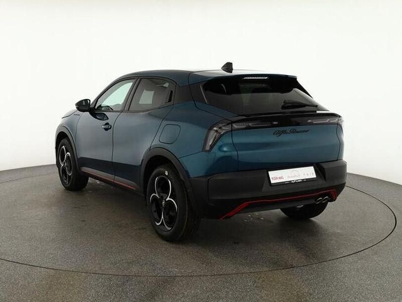 Neu Alfa Romeo GT Junior Edizione Speciale 145 PS (106 kW) 2026 Andere SUV