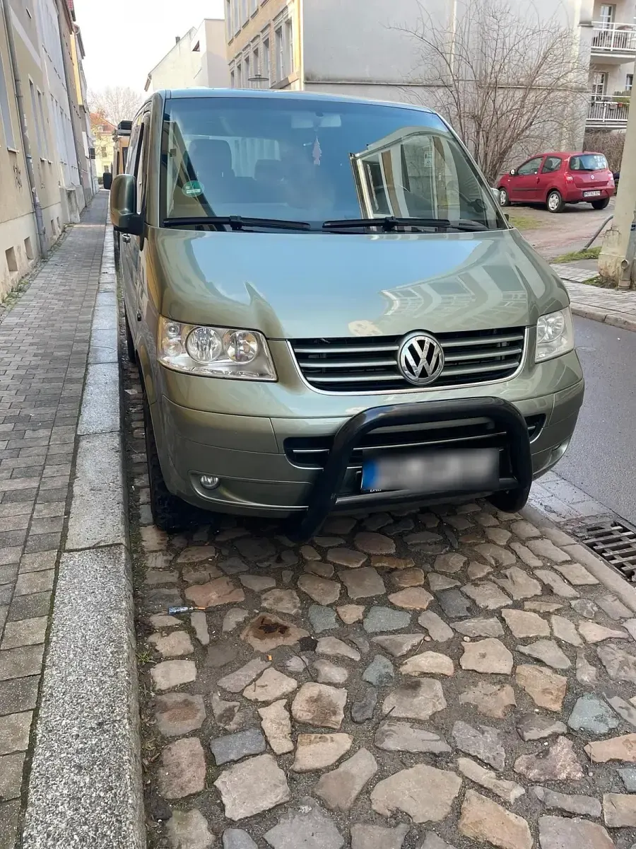 Gebraucht VW Multivan 174 PS (127 kW) 2004 Grün Van / Kleinbus