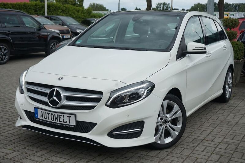 Weiß Gebraucht 2017 Mercedes B200 Edition Van / Kleinbus | 18.800 € (Fairer Preis) - Bild 1/4