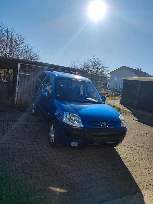 Gebraucht Peugeot Partner 109 PS (80 kW) 2004 Blau Van / Kleinbus