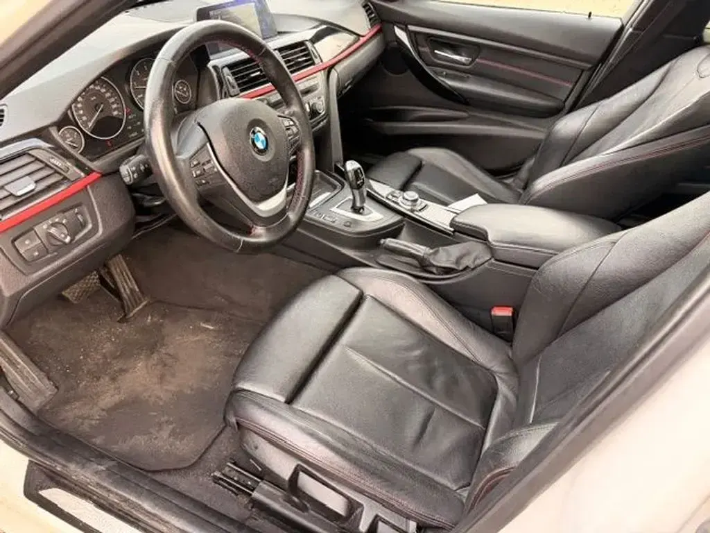 Gebraucht BMW 320 Sport Line 184 PS (135 kW) 2013 Weiß Kombi