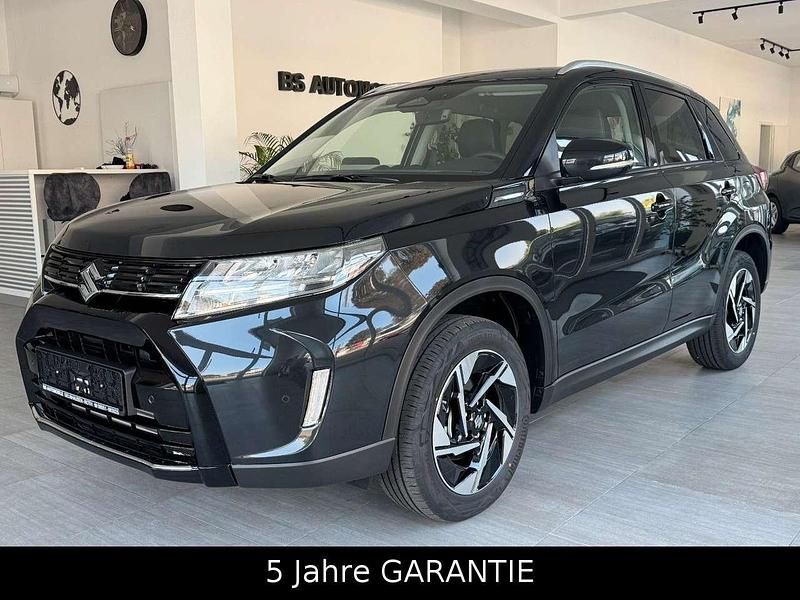 Schwarz Neu 2025 Suzuki Vitara SUV | 29.500 € (Fairer Preis) - Bild 1/4