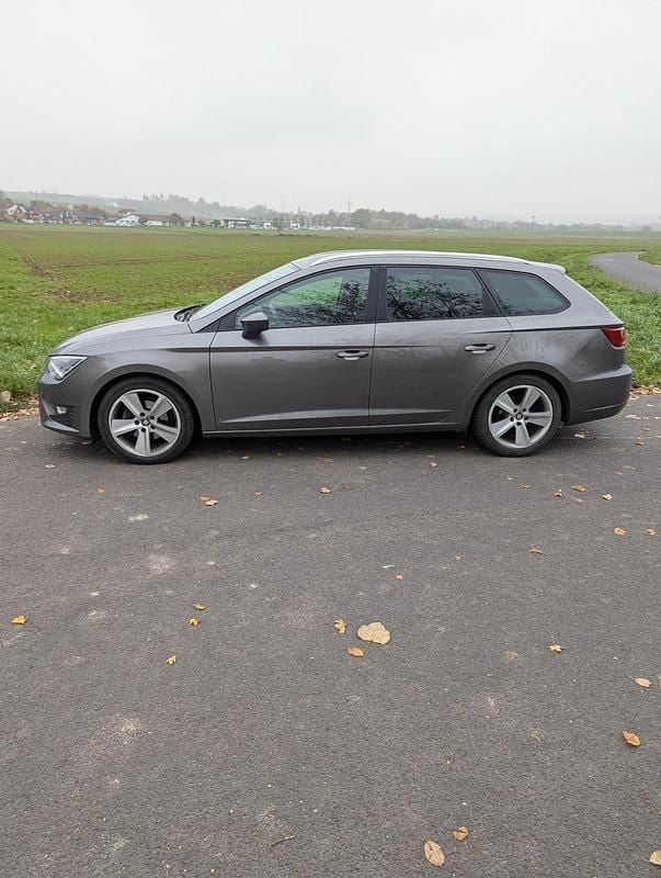 Gebraucht Seat Leon 150 PS (110 kW) 2015 Silber Kombi