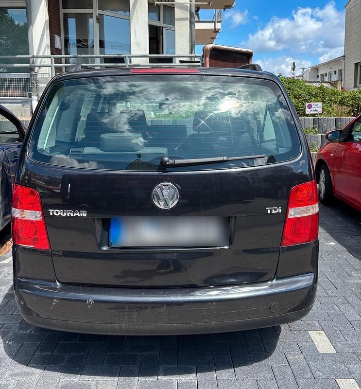 Schwarz Gebraucht 2006 VW Touran Van / Kleinbus | 1.300 € (Superpreis) - Bild 1/4