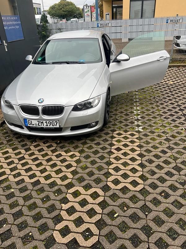 Gebraucht BMW 325 2006 Silber Coupé