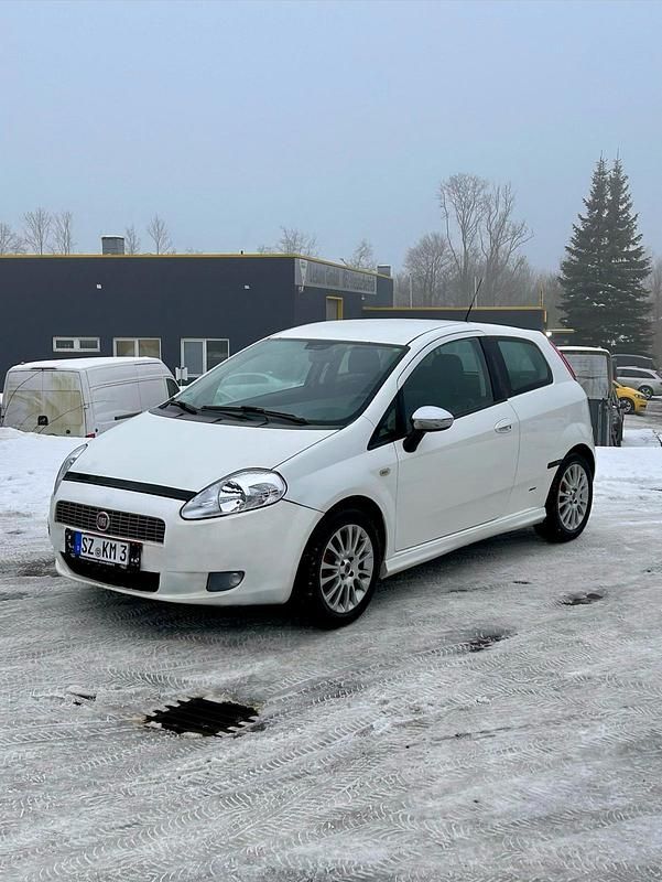 Gebraucht Fiat Punto 77 PS (56 kW) 2008 Weiß Kleinwagen