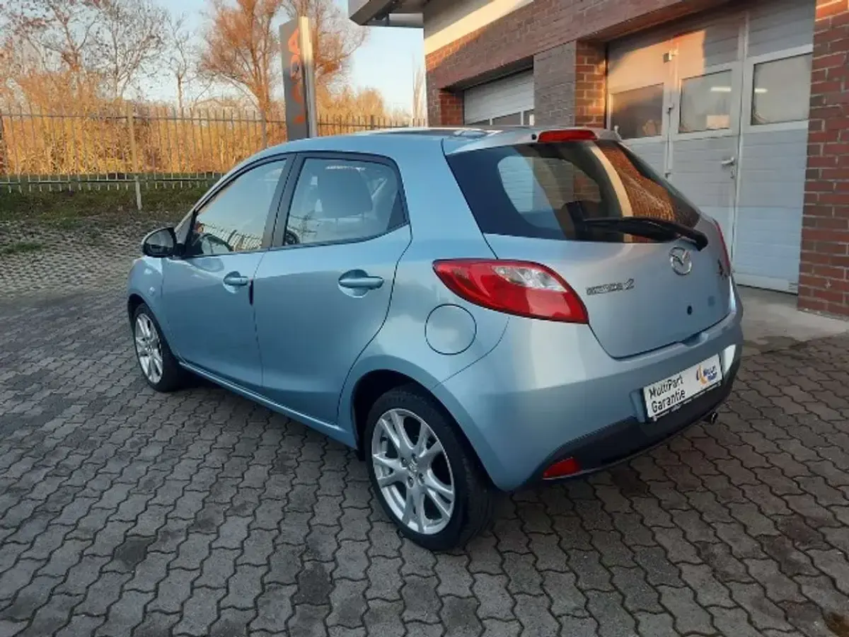 Gebraucht Mazda 2 86 PS (63 kW) 2009 Pontosblau metallic Limousine