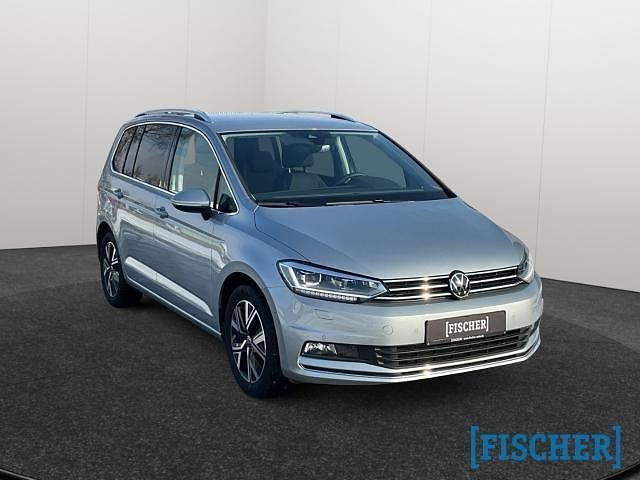 Gebraucht VW Touran Highline 150 PS (110 kW) 2025 Silber Van / Kleinbus