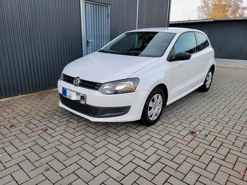 Weiß Gebraucht 2013 VW Polo Kleinwagen | 4.800 € (Guter Preis) - Bild 1/4