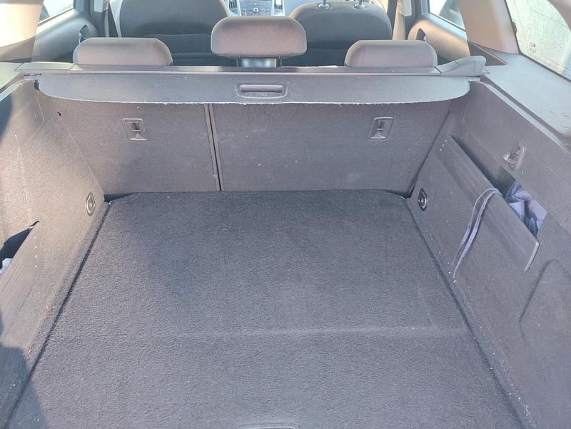 Gebraucht Opel Astra 131 PS (96 kW) 2013 Schwarz Kombi